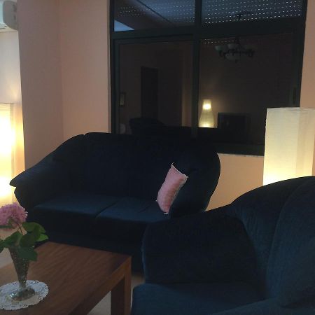 Friends House Bed & Breakfast ติรานา ภายนอก รูปภาพ